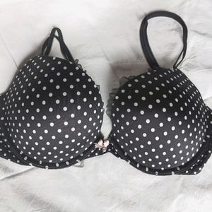 32 DD VS Bra